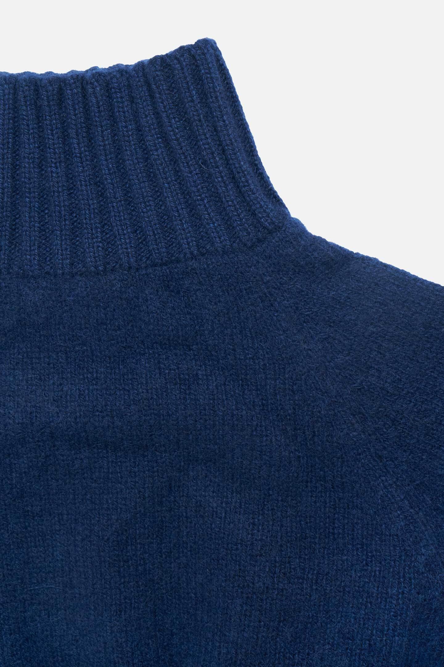 WOMEN’S TURTLENECK - 2