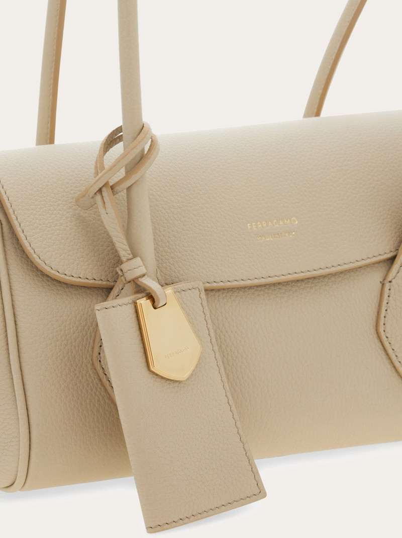 East-West tote bag (S) 6