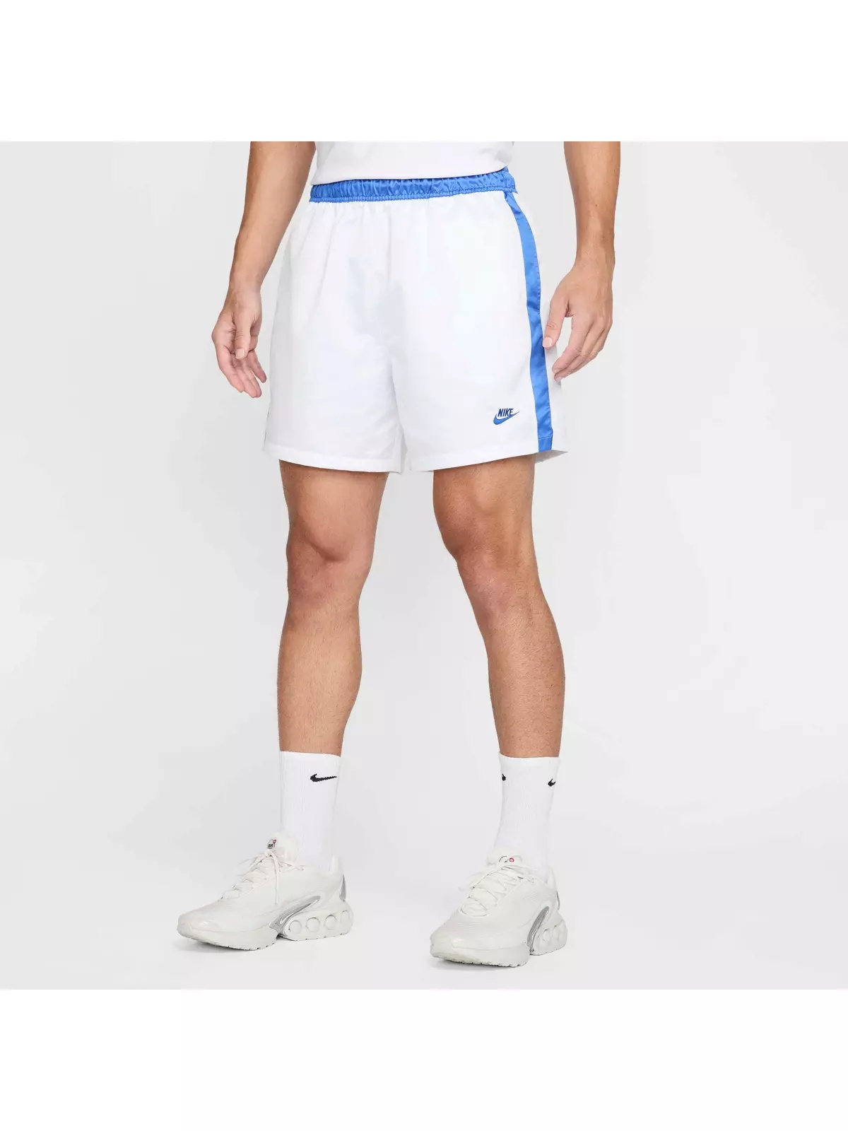 Men's Sportswear Club Flow Football Shorts - 3