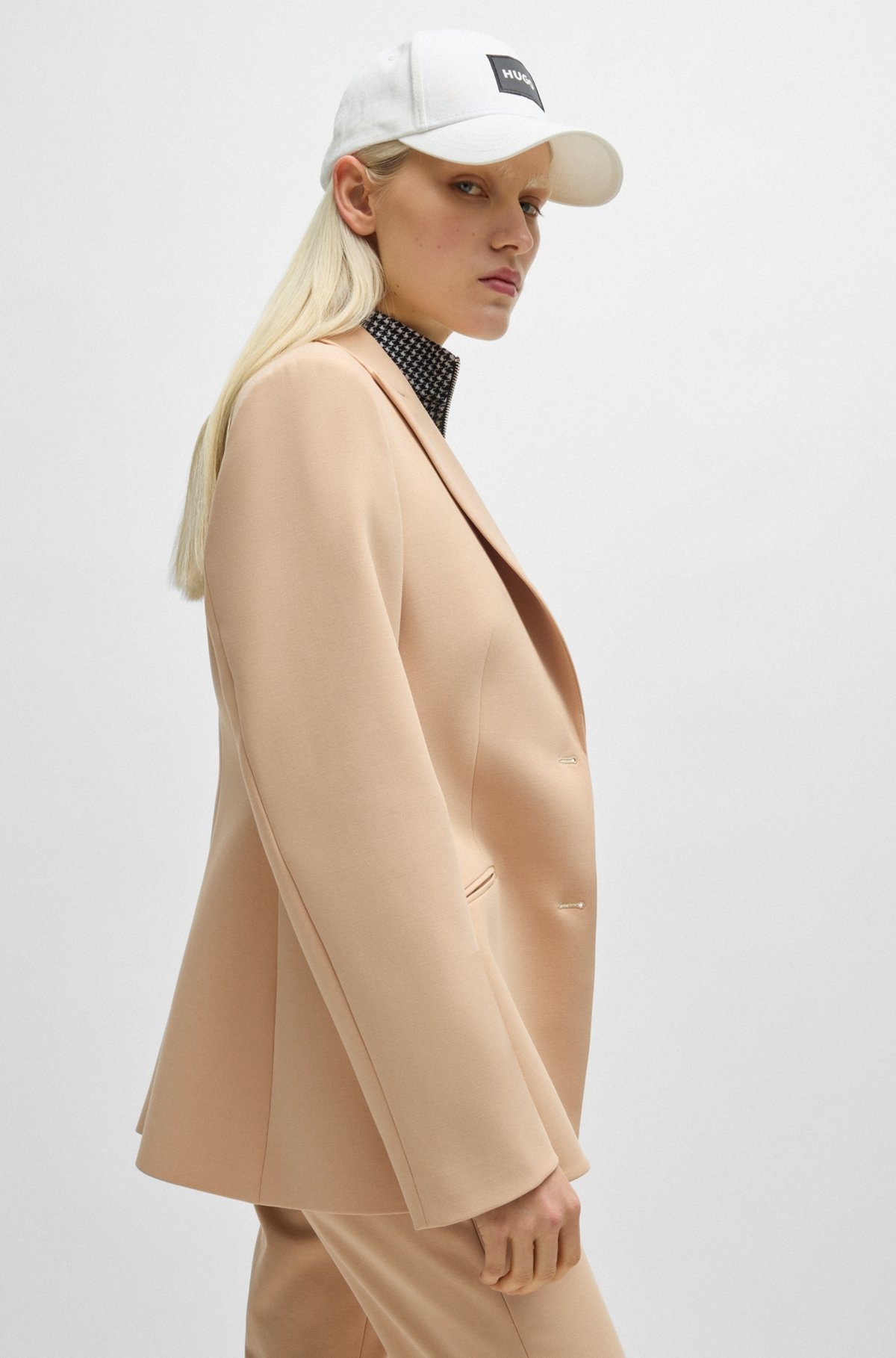 SINGLE-BREASTED BLAZER IN AN HOURGLASS SILHOUETTE - 2