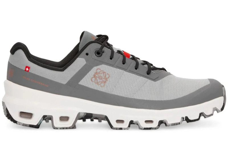 Loewe Cloudventure running shoe in nylon outlook