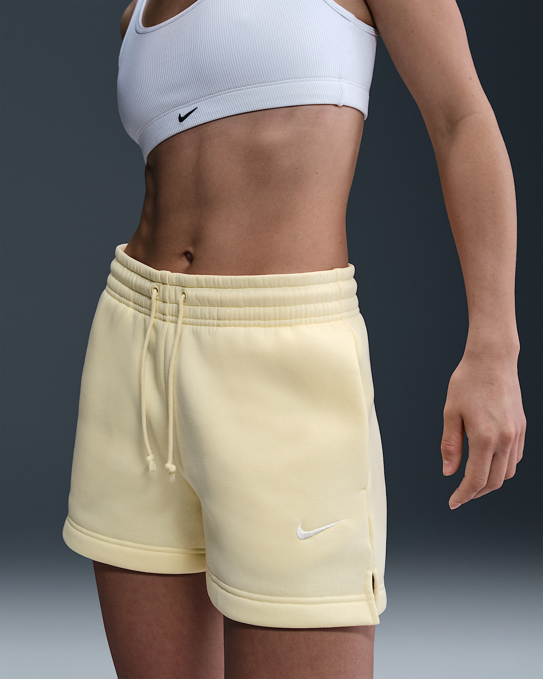 Nike Sportswear Phoenix Fleece Women's Mid-Rise 4" Shorts - 2