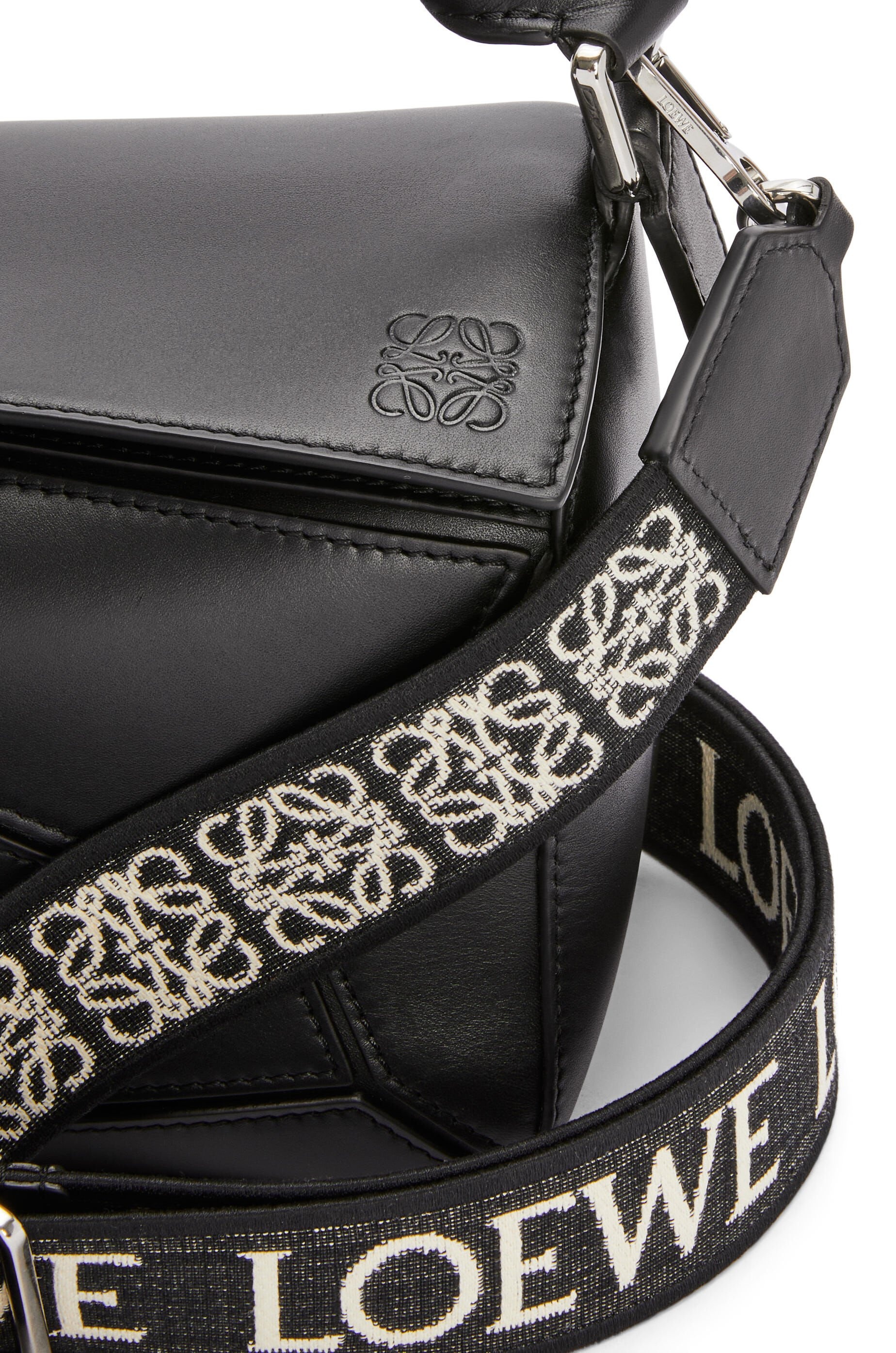 LOEWE Puzzle Bag in Satin Calfskin Small Black in Calfskin Leather