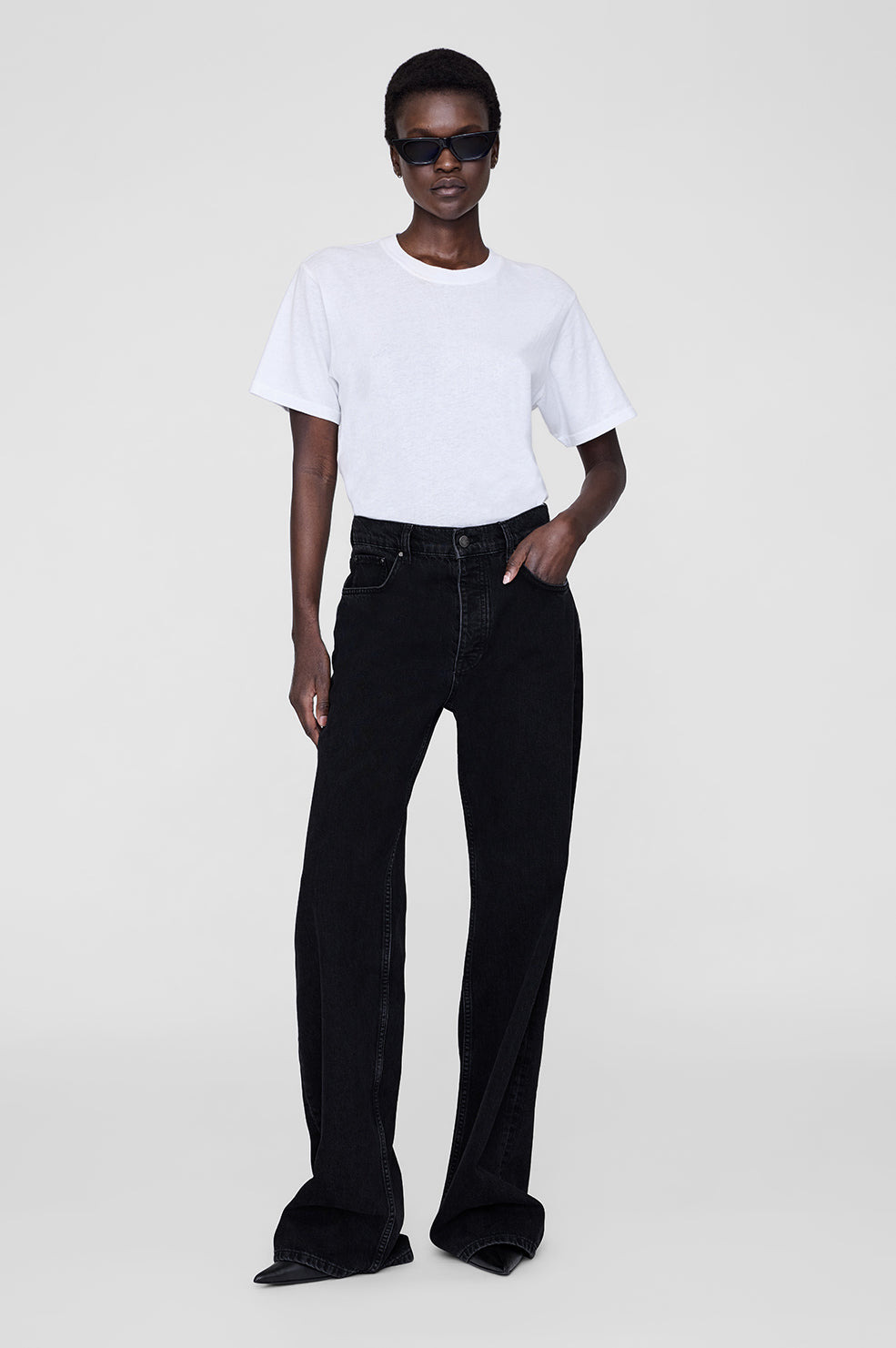 Hugh Jean - Vintage Black - 2