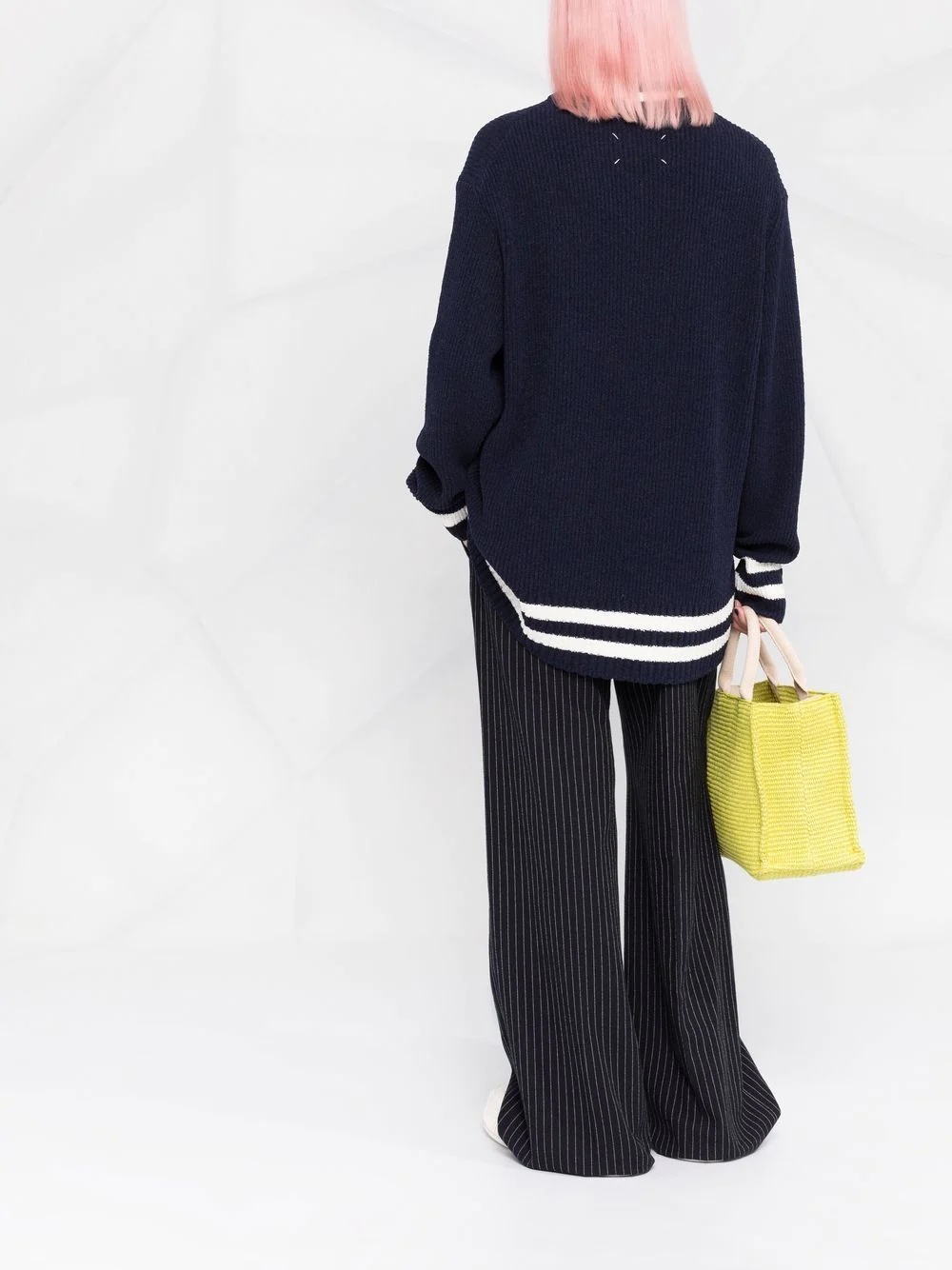 floral-embroidered V-neck jumper - 4