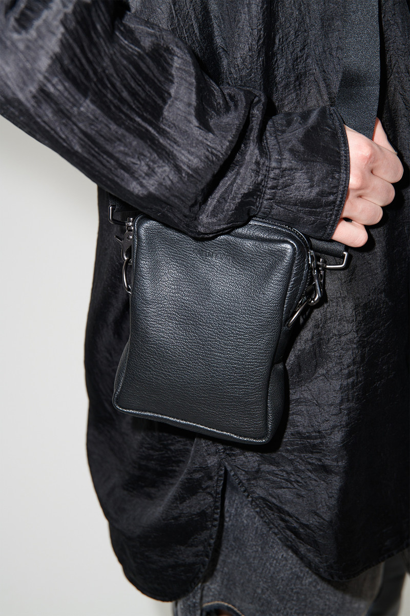 Delay Mini Bag Black Leather SL2198DB 3