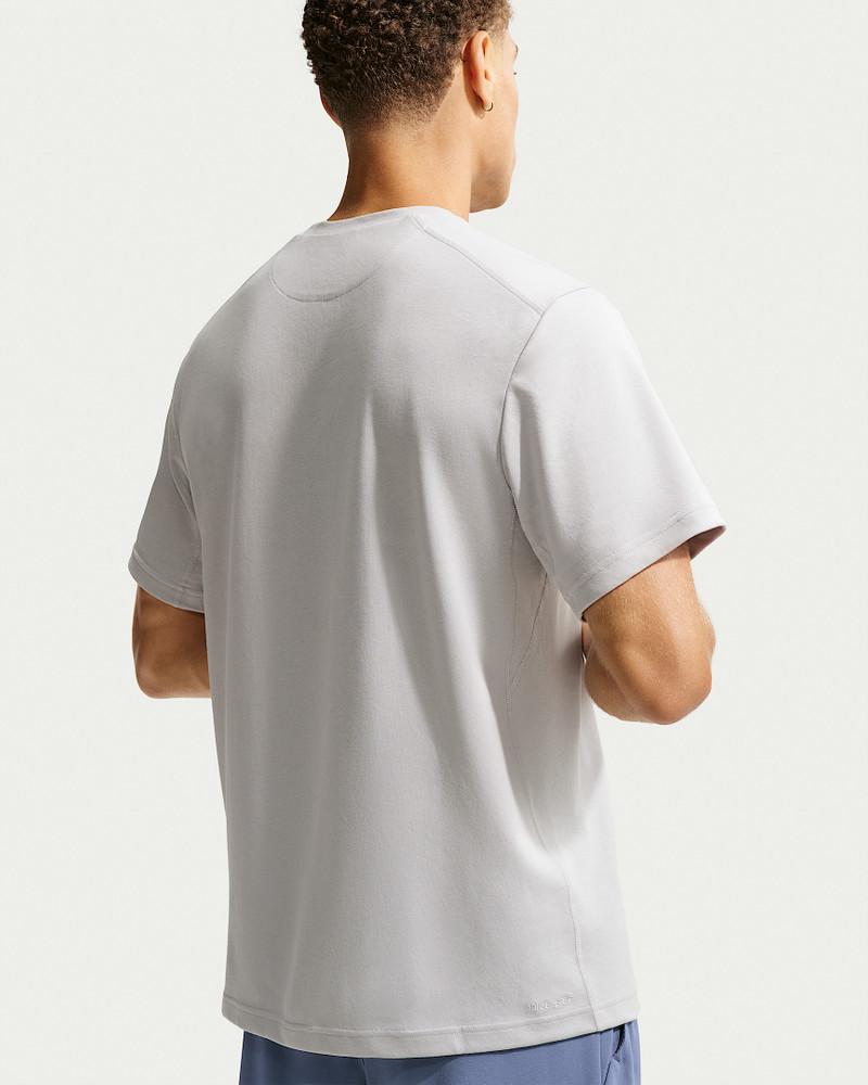 Nike Nike Primary Men's Dri-FIT Short-Sleeve Versatile Top outlook