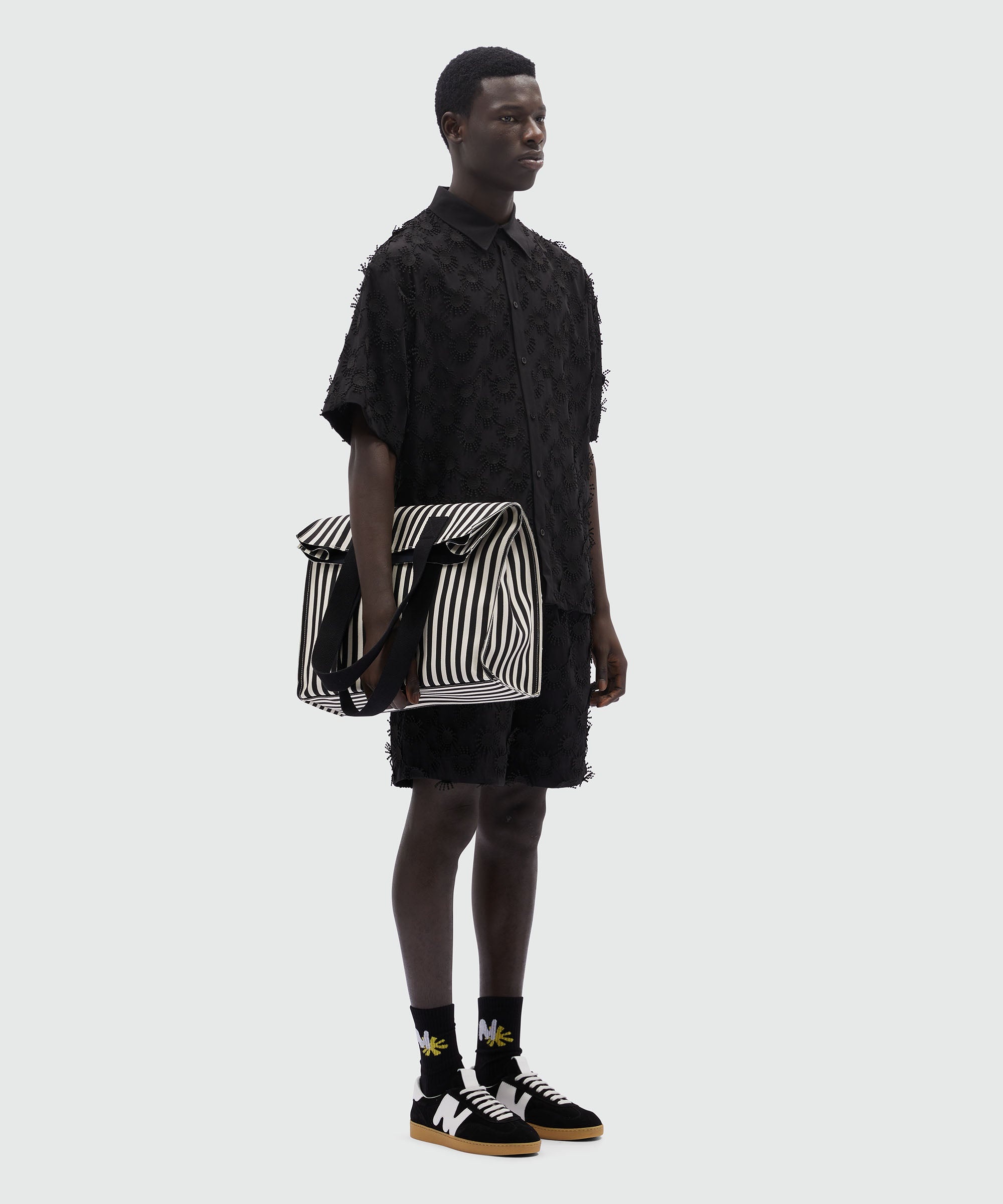 Black poplin shirt with all-over embroidery - 4