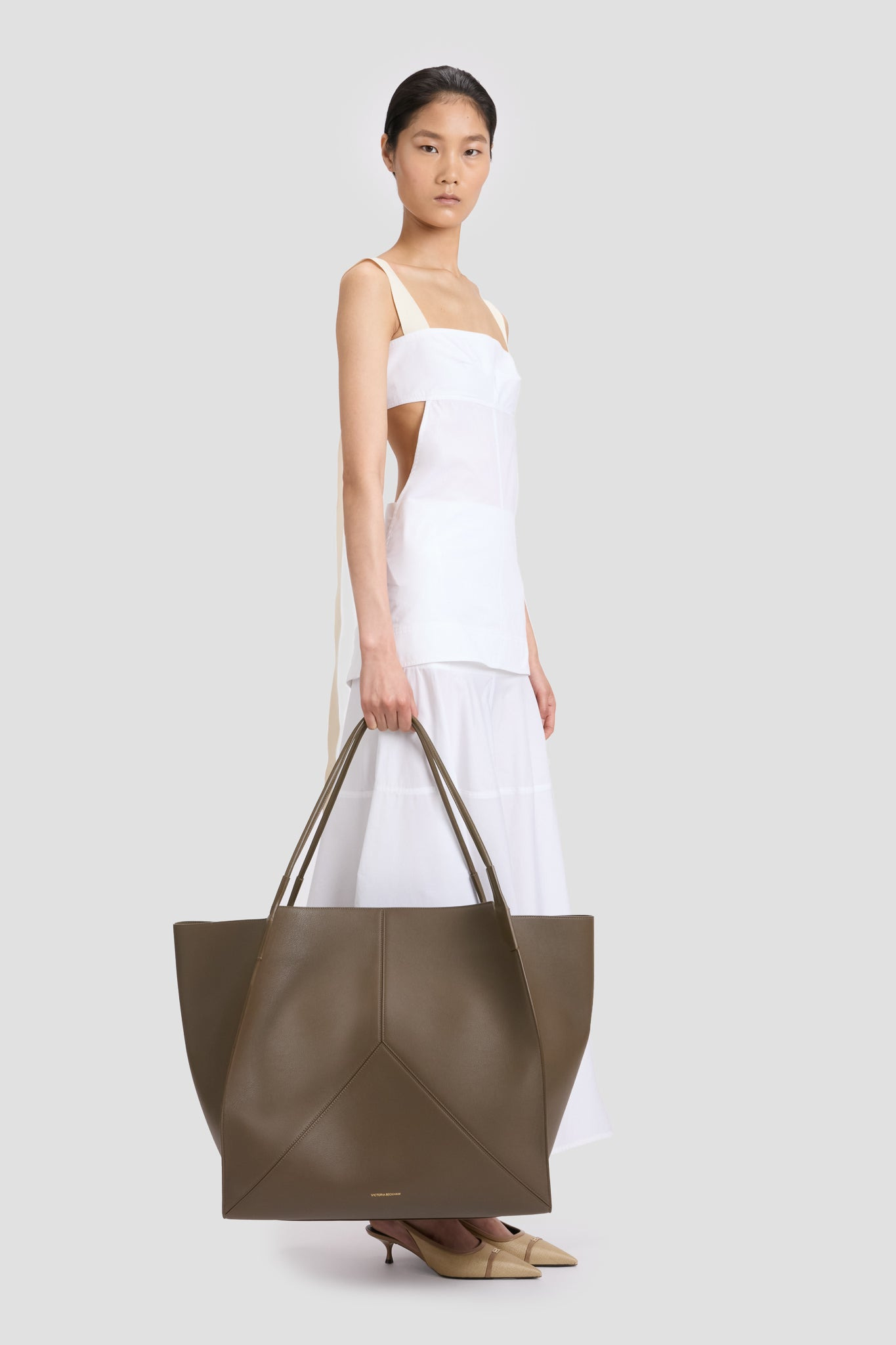 XL Victoria Tote In Khaki Soft Grained Leather - 3