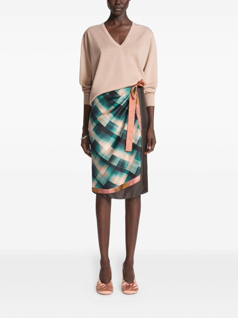 v-neckline sweater - 2