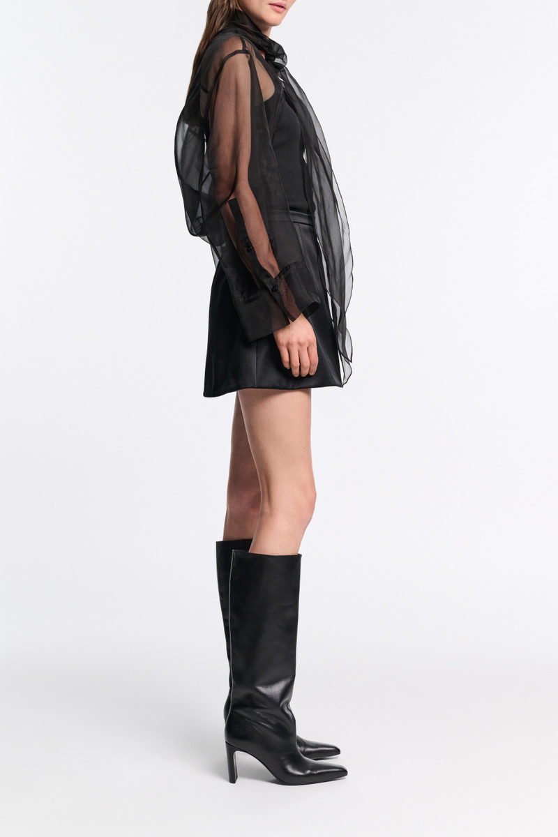 CHIC SOPHISTICATION- Wide tall boot 3