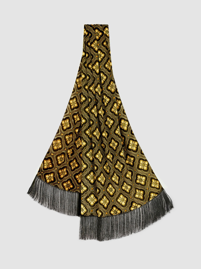 VELVET SHRUG SCARF 1