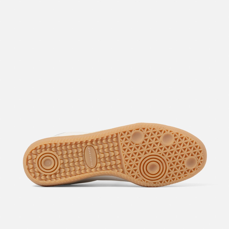 CB Off-White Sneaker - Men’s 8