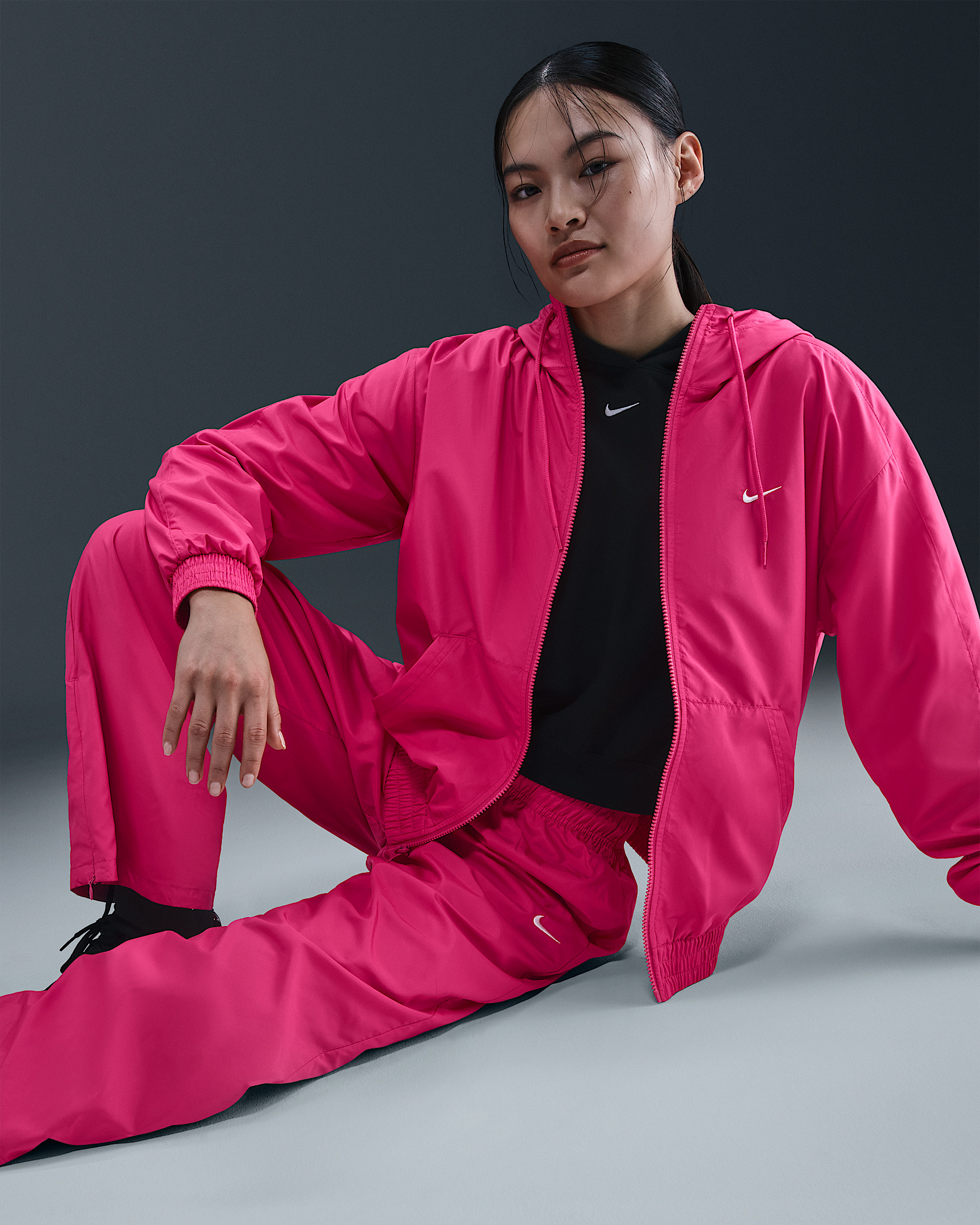 Nike Sportswear Classic Wovens Women's Loose UV Hooded Jacket - 3