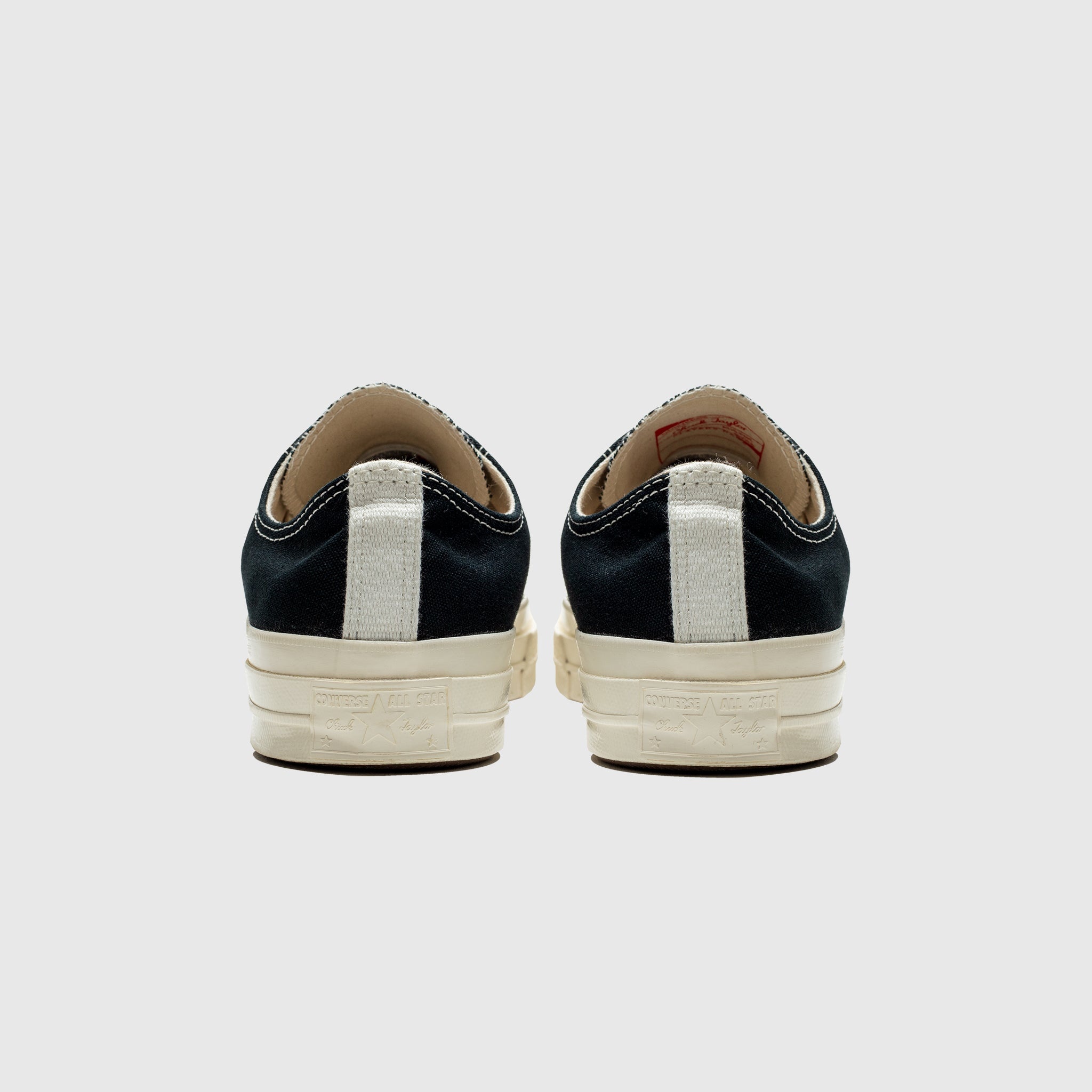 CHUCK TAYLOR ALL-STAR '70 LOW "BLACK SINGLE HEART" - 4