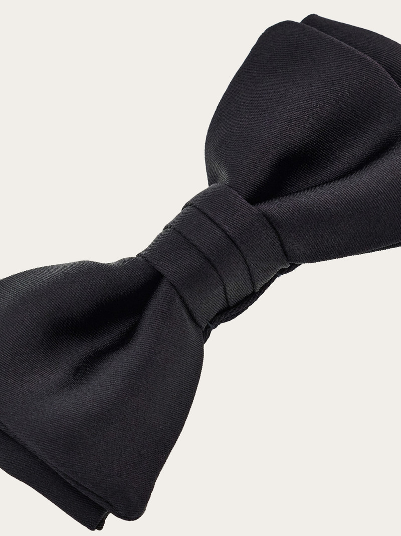 FERRAGAMO Bow tie outlook
