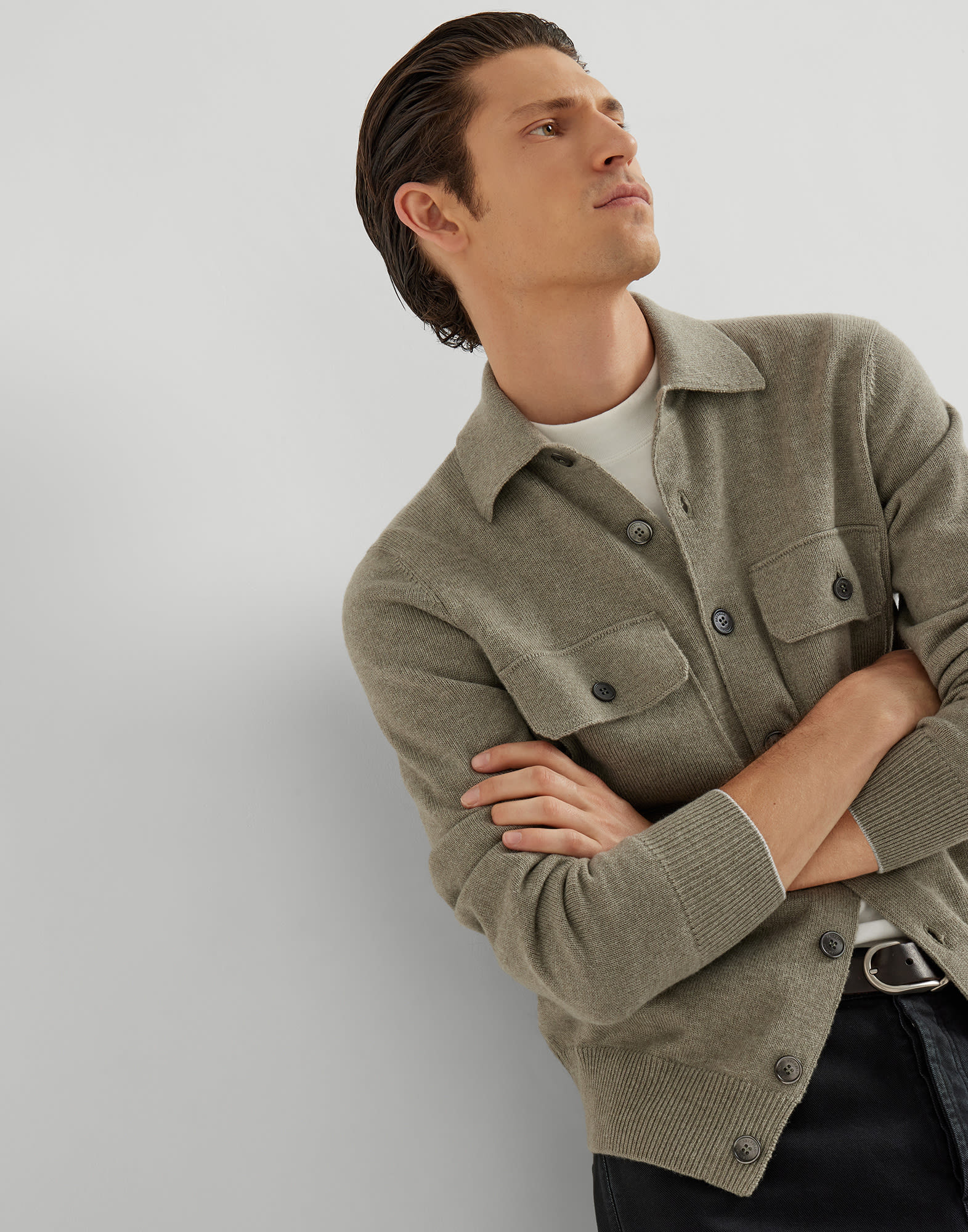 Cashmere shirt-style cardigan with chest pockets - 4