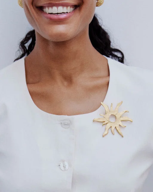 VINTAGE SUN BROOCH - 1