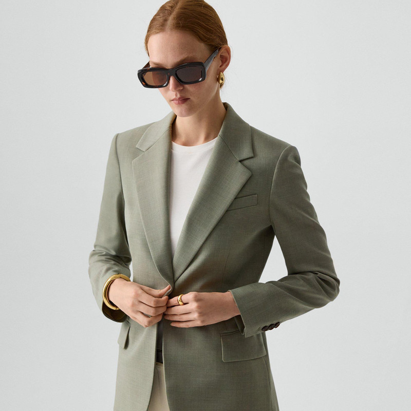 Lynnia Blazer in Wool Gabardine 5