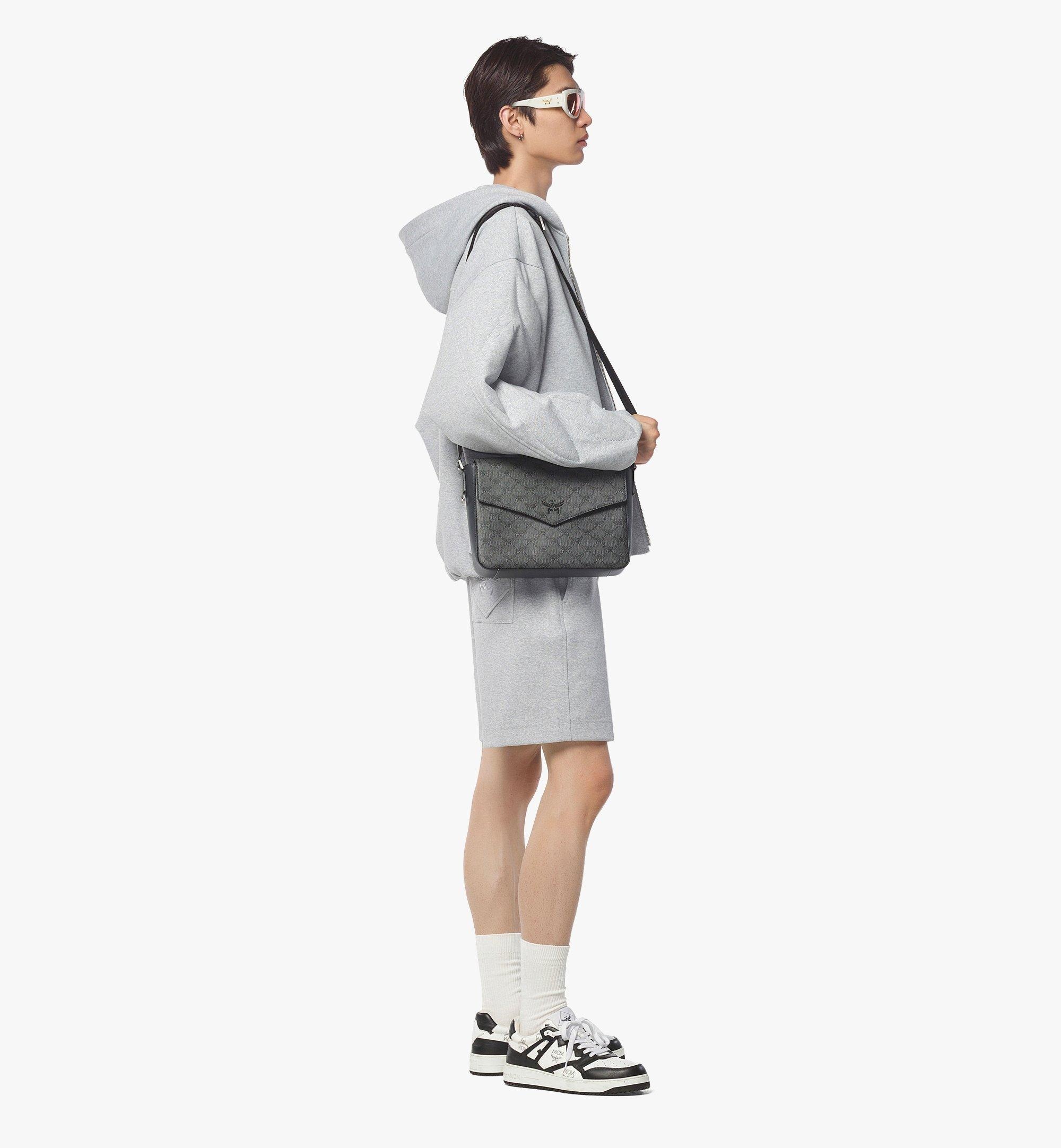 Himmel Messenger Bag in Lauretos - 6