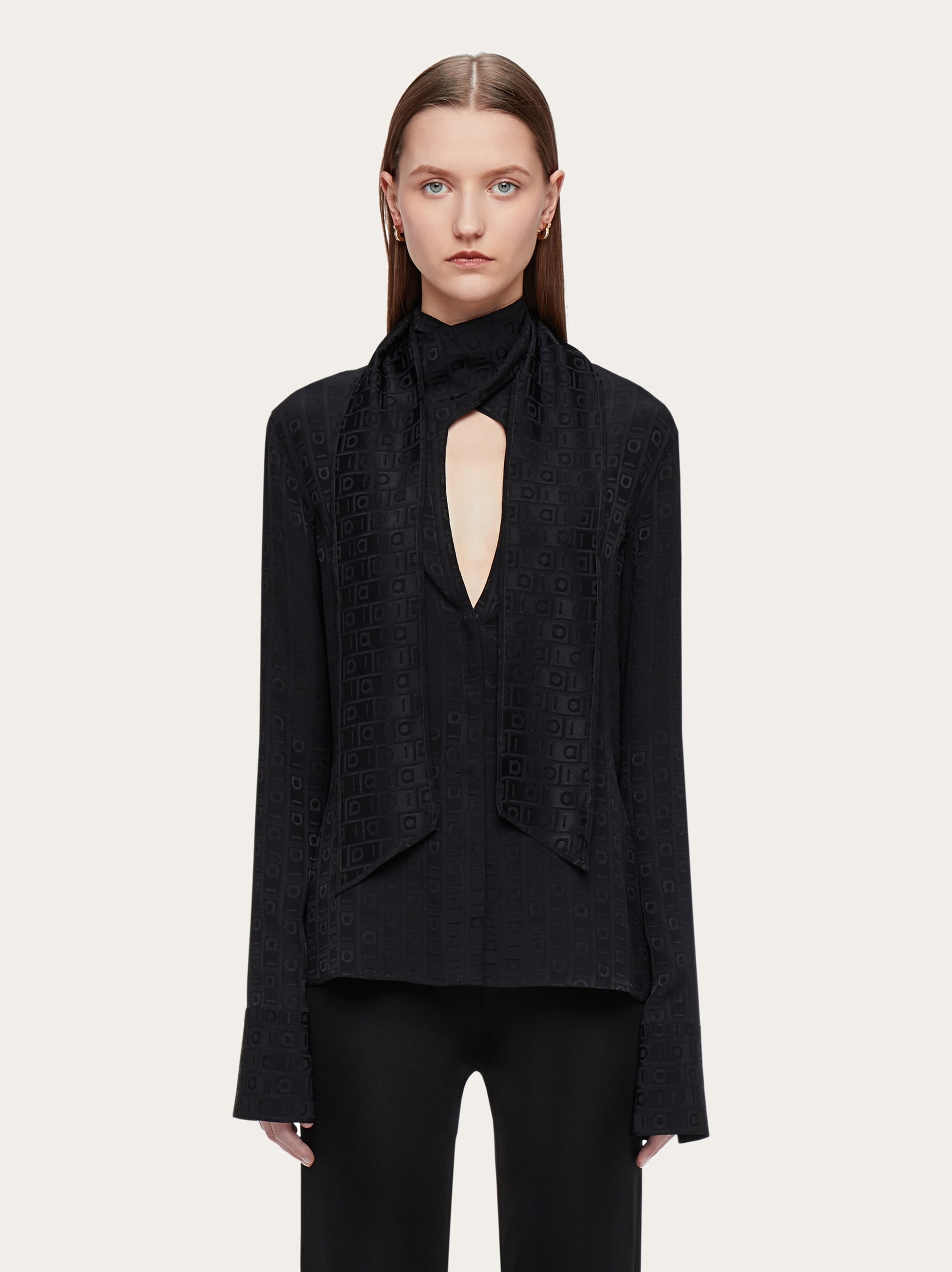 Shirt with sash collar - 2