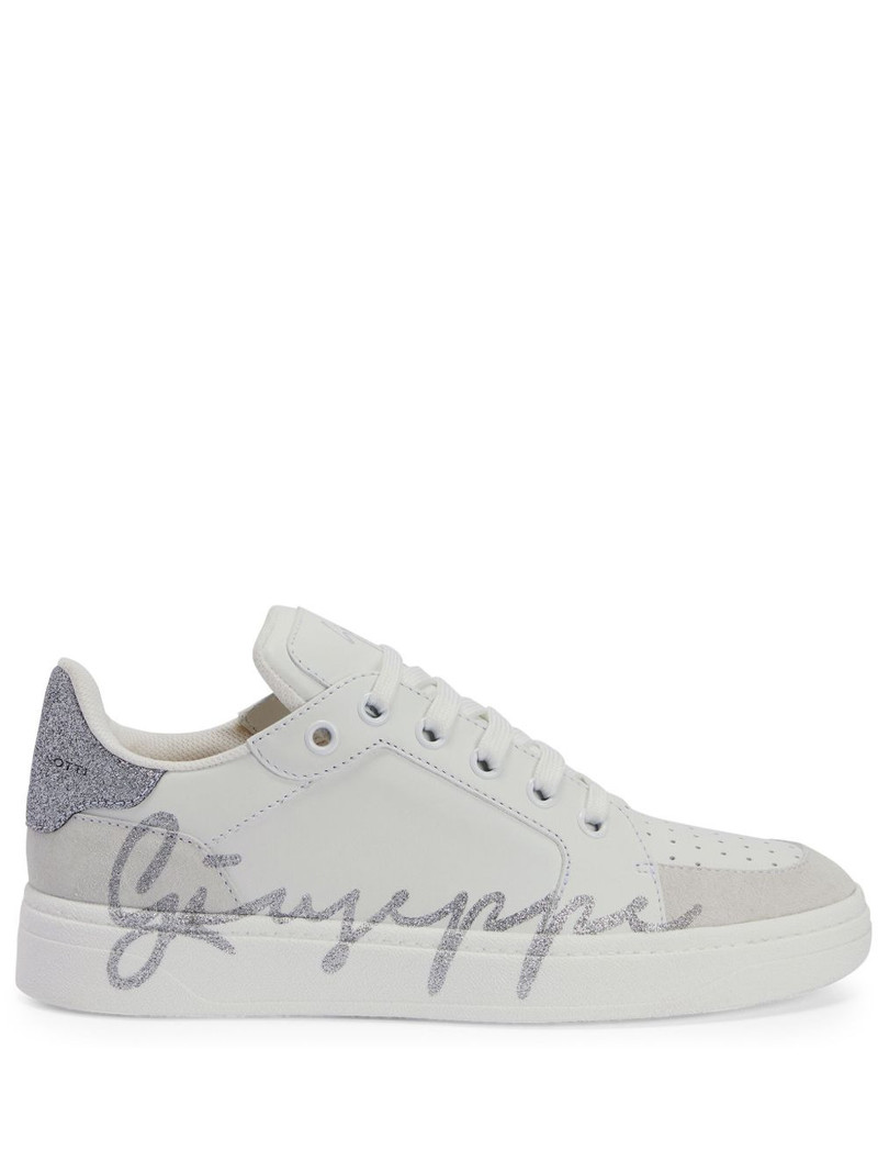 GZ94 logo-print sneakers 1