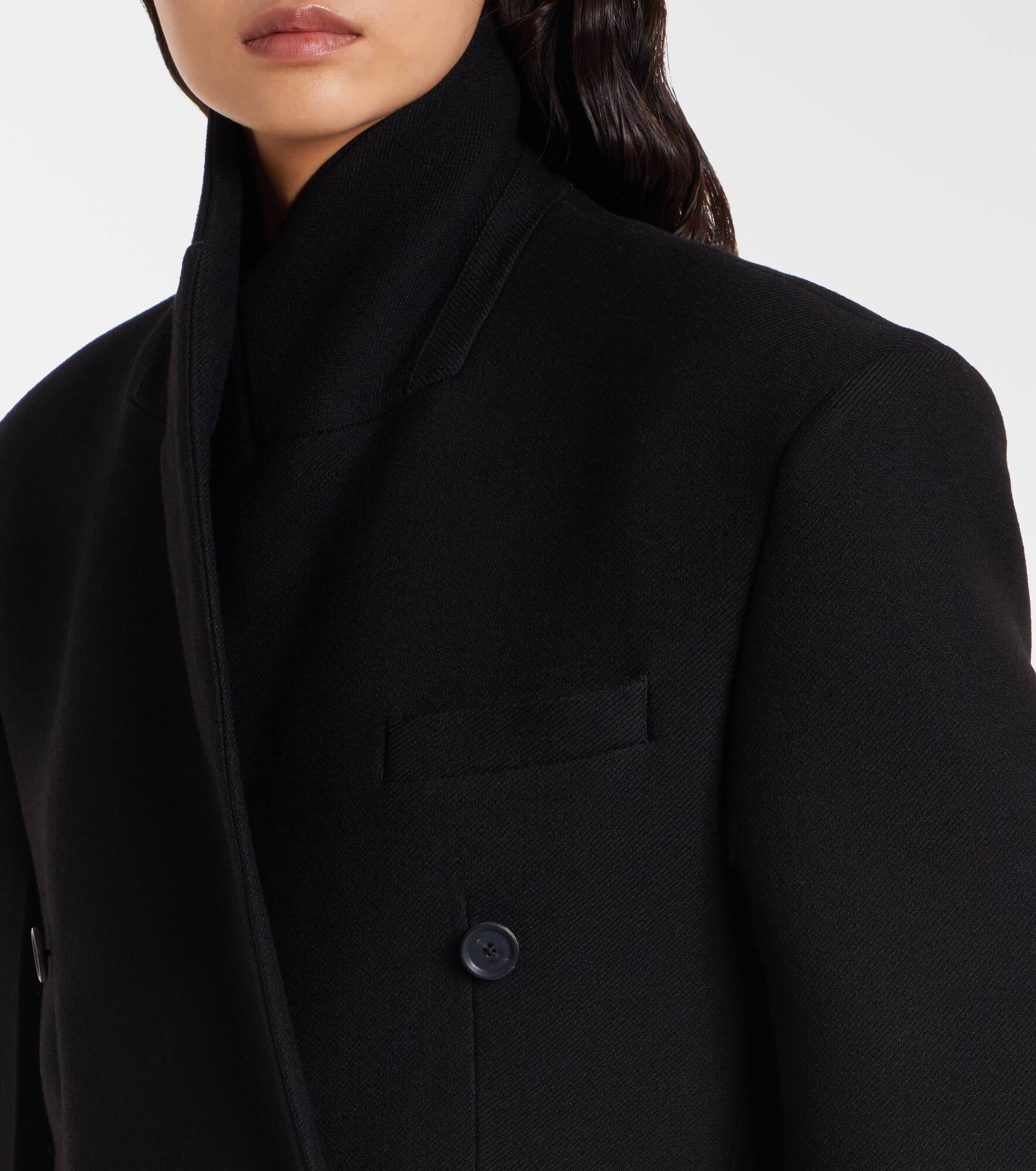 Double-breasted virgin wool coat - 6