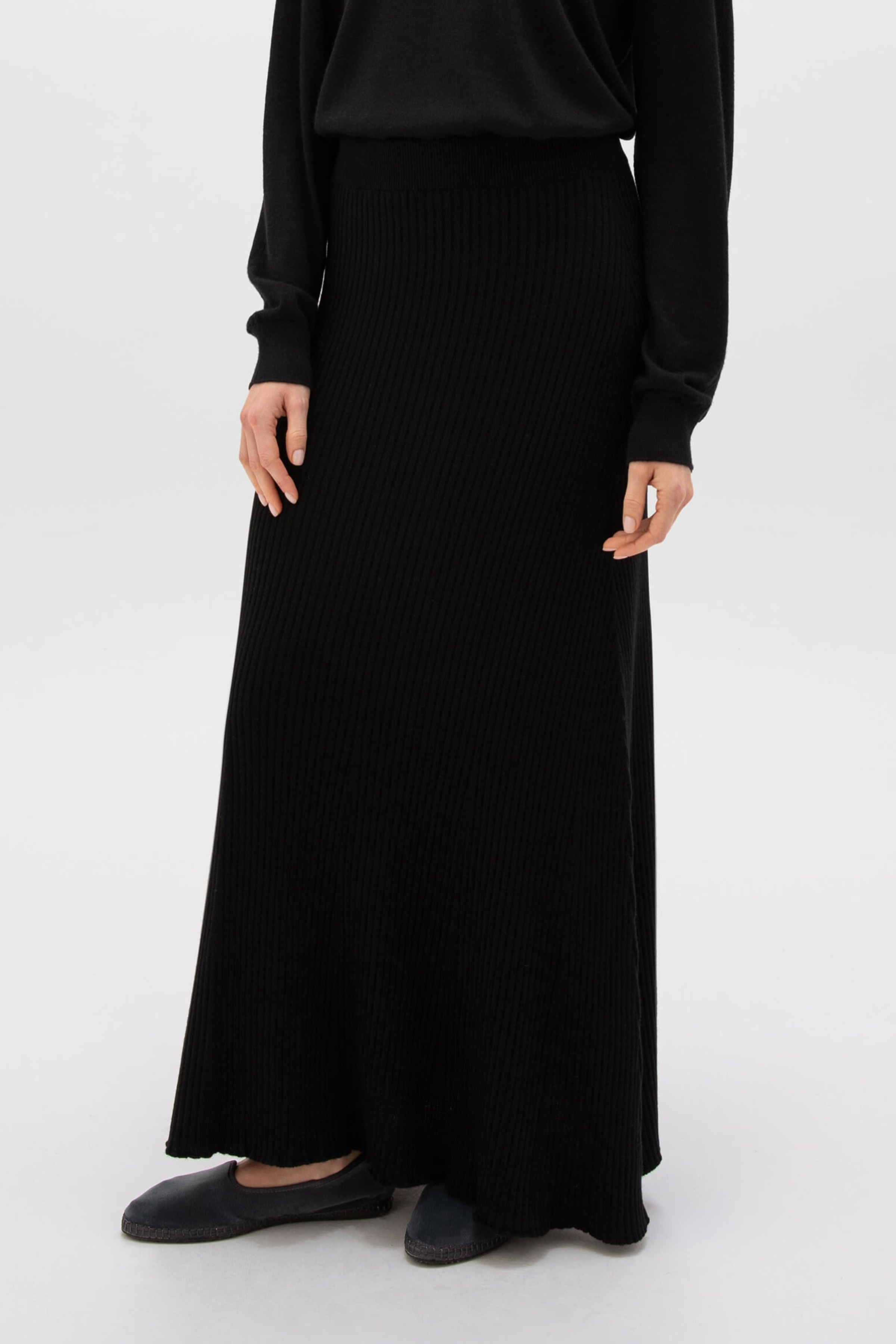 Ribbed Black Cashmere Skirt - 2