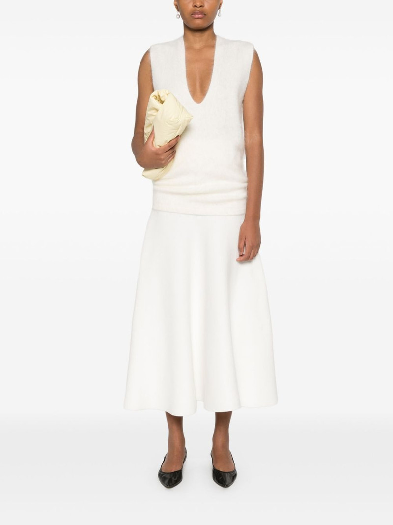 LISA YANG Nella vest outlook