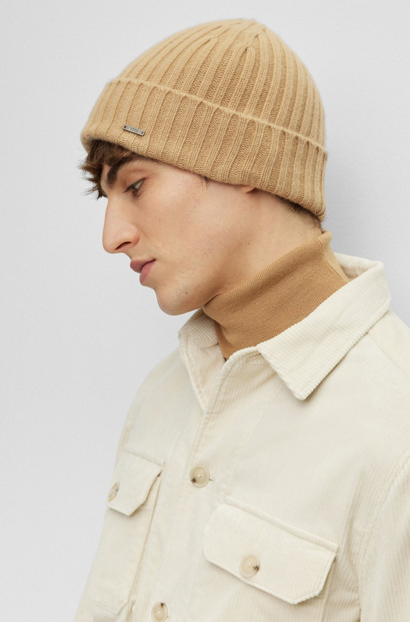 RIBBED BEANIE HAT IN CASHMERE 3