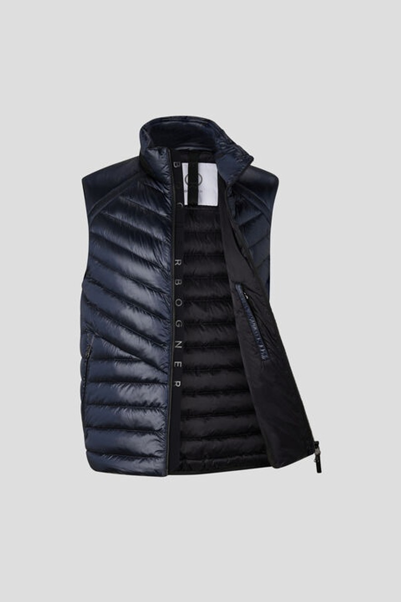 Lasse lightweight down vest in Dark blue 7