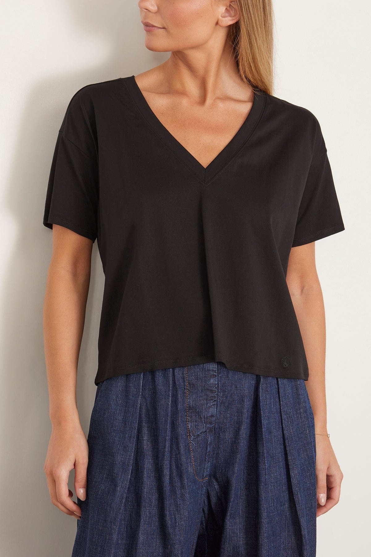 Faaa T-Shirt in Black - 3