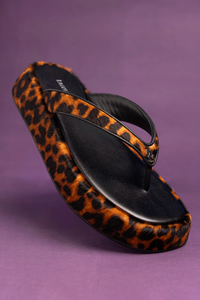 Larroudé Roxy Thong Sandal Leopard Leather outlook