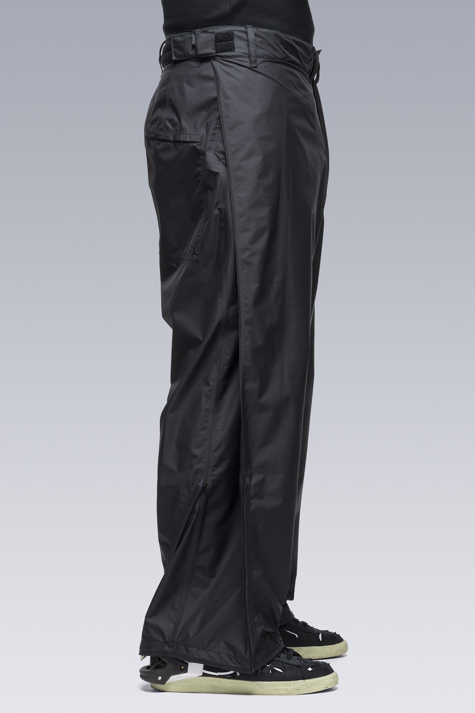 P45-GTPL 2L Gore-Tex Paclite Plus Single Pleat Trouser Black - 18