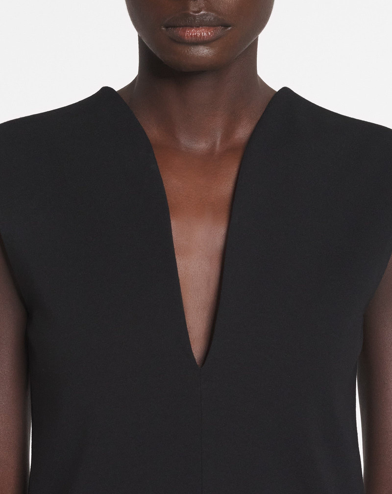 JERSEY TOP WITH A PLUNGING NECKLINE 5