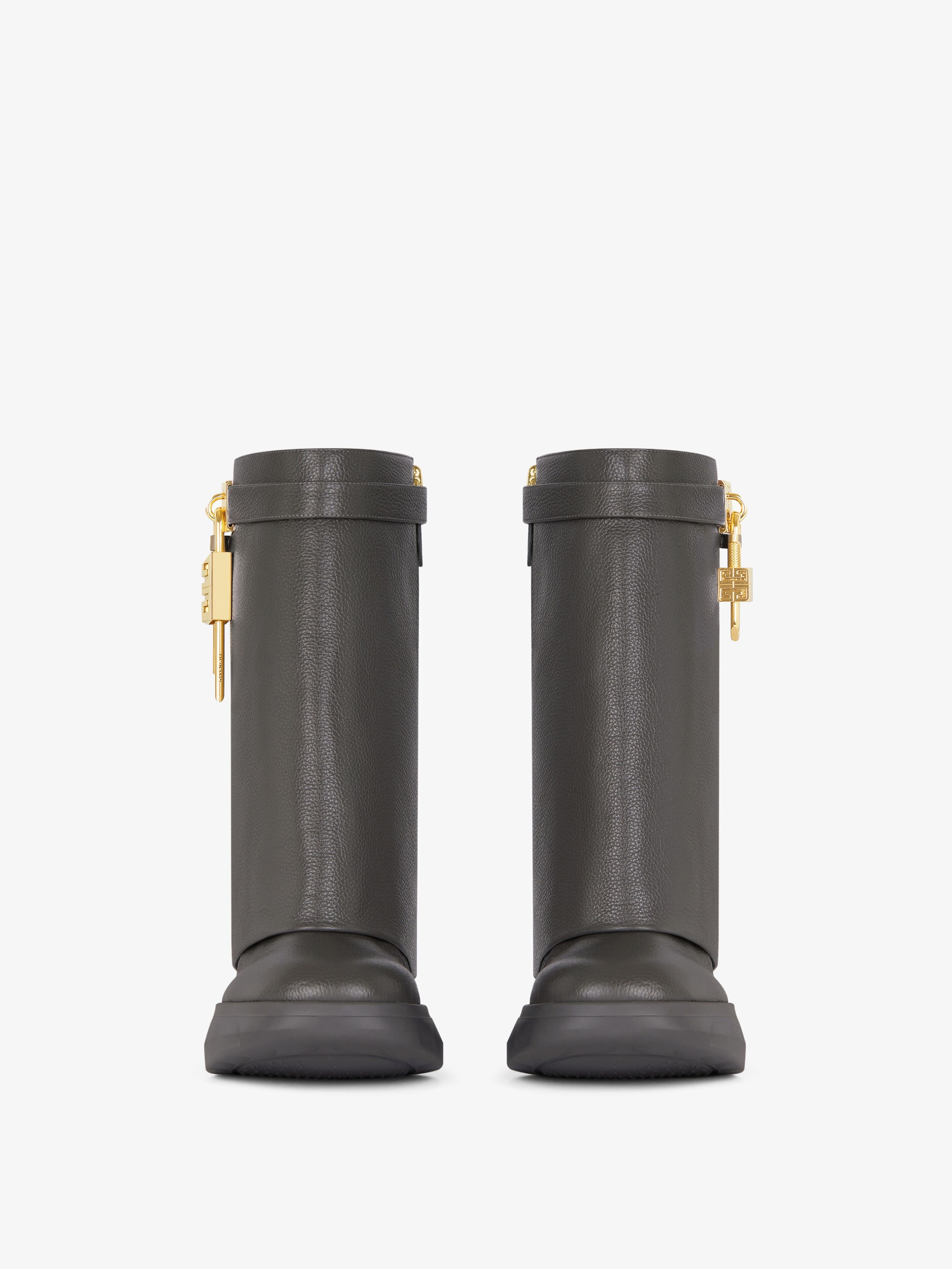 SHARK LOCK BIKER ANKLE BOOTS IN GRAINED LEATHER - 3