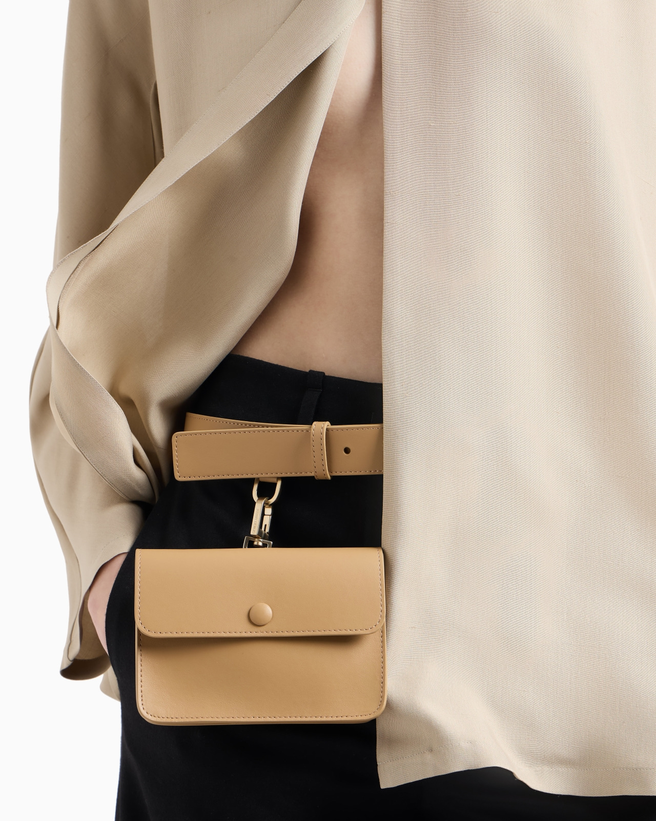 LEATHER BELT WITH POCHETTE - 3