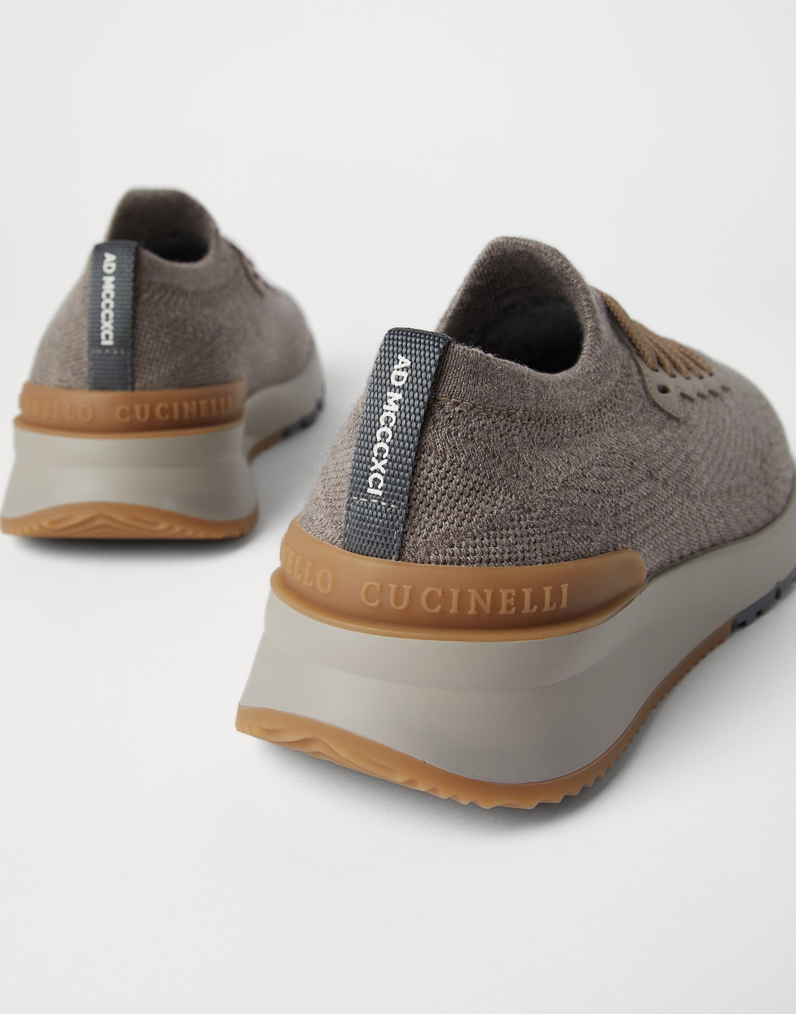 Wool knit and semi-polished calfskin runners with warm inner lining - 3