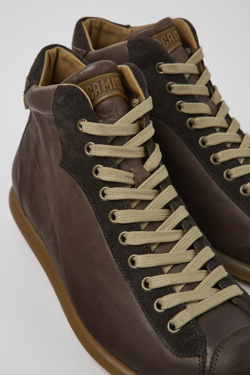 Multicolor Leather and Nubuck Ankle Boots for Men. 2