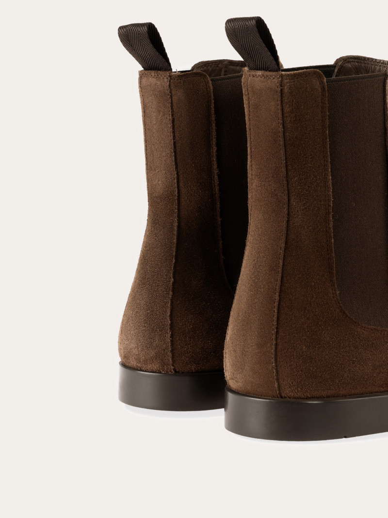 Chelsea boot 7