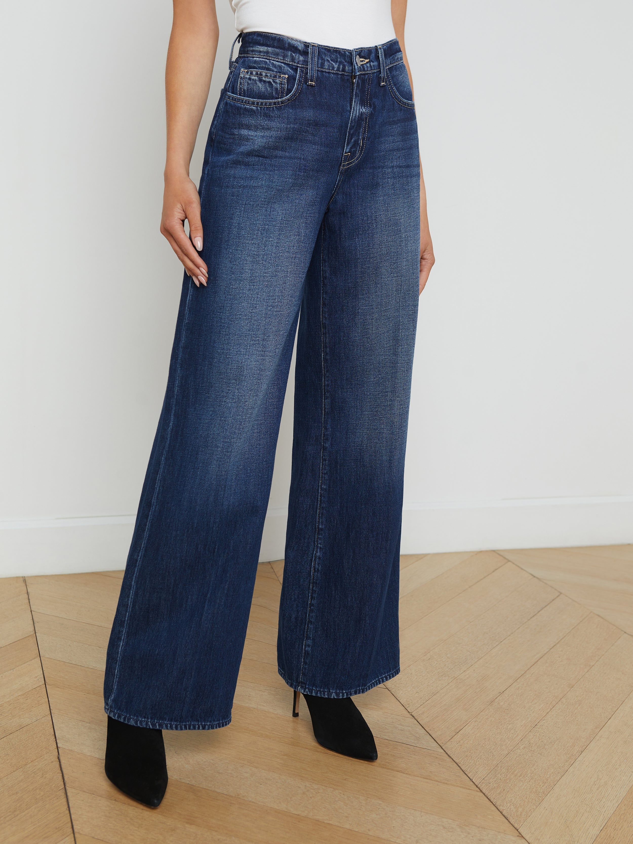 Alicent Wide-Leg Jean - 3