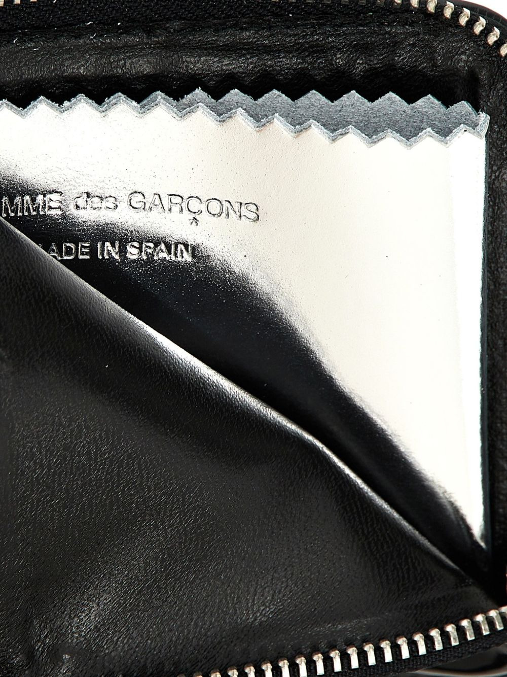 glossy half-zip wallet - 3