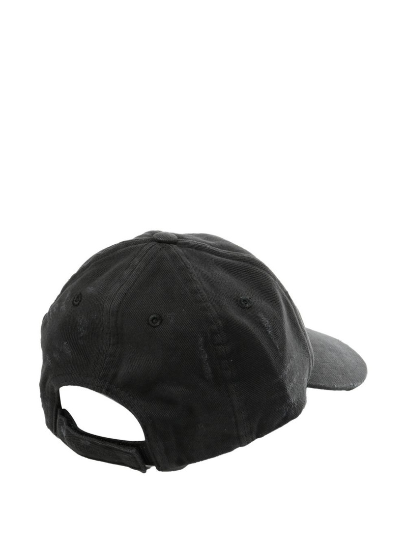 VETEMENTS text-motif baseball cap outlook