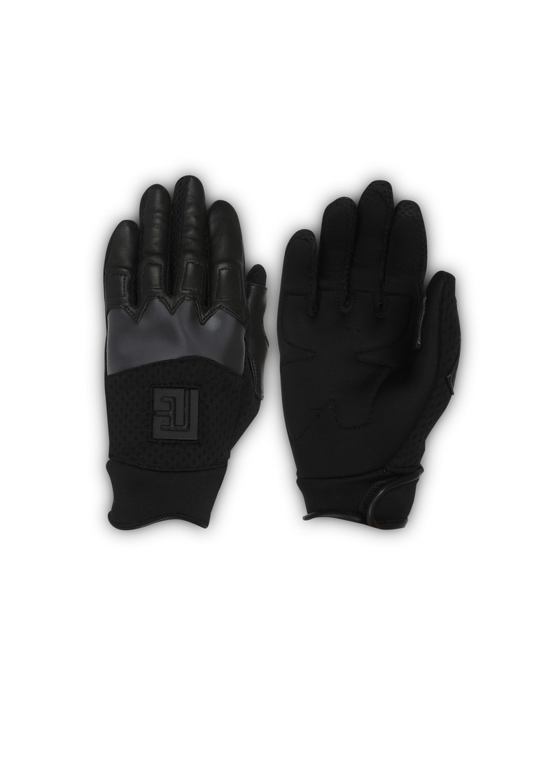 Pair of neoprene gloves 1