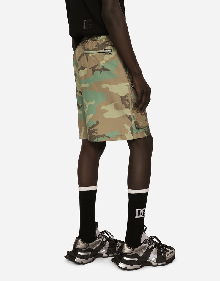 Nylon cargo shorts with camouflage print - 4