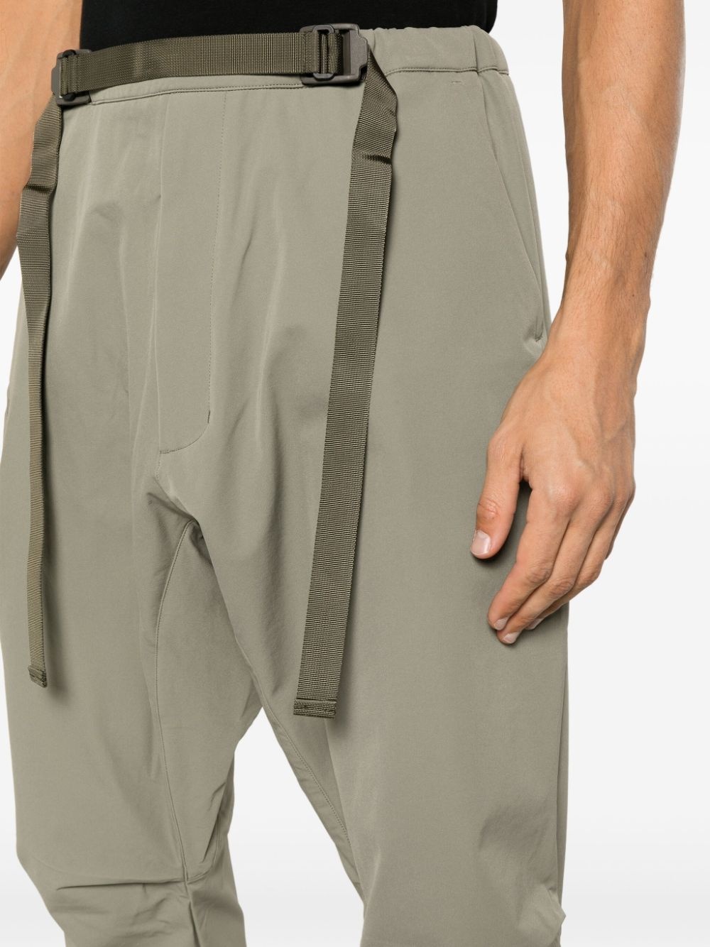SchoellerÂ® Dryskinâ¢ tapered drop-crotch trousers - 5