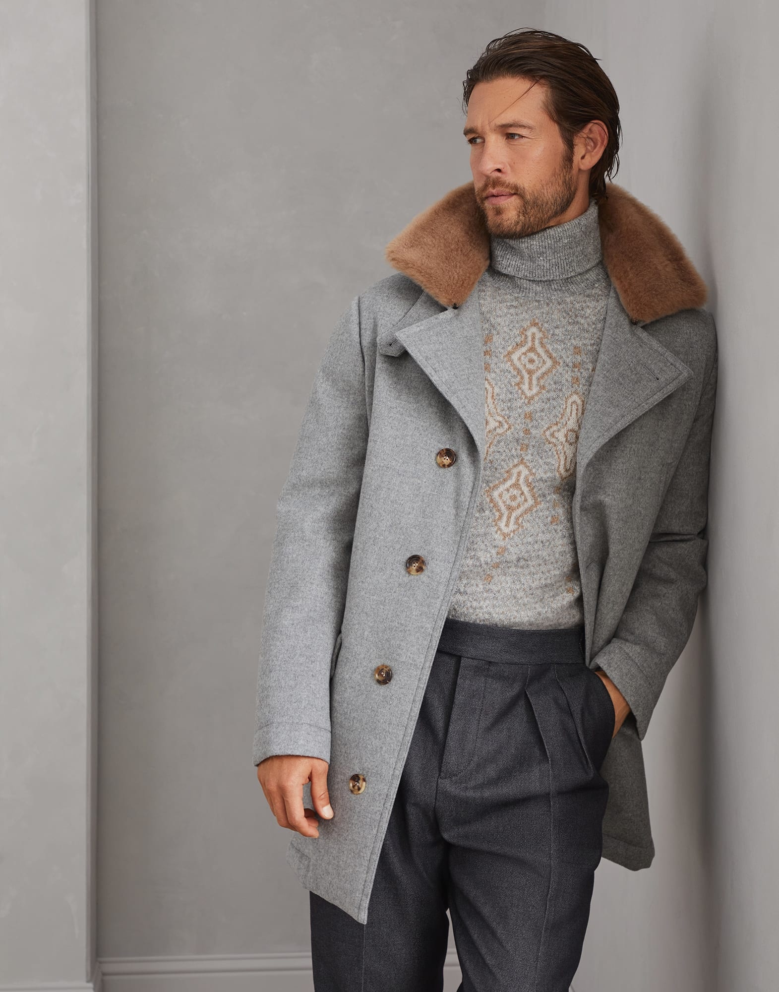 Bonded cashmere beaver cloth coat with Thermore® padding and detachable shearling insert - 4