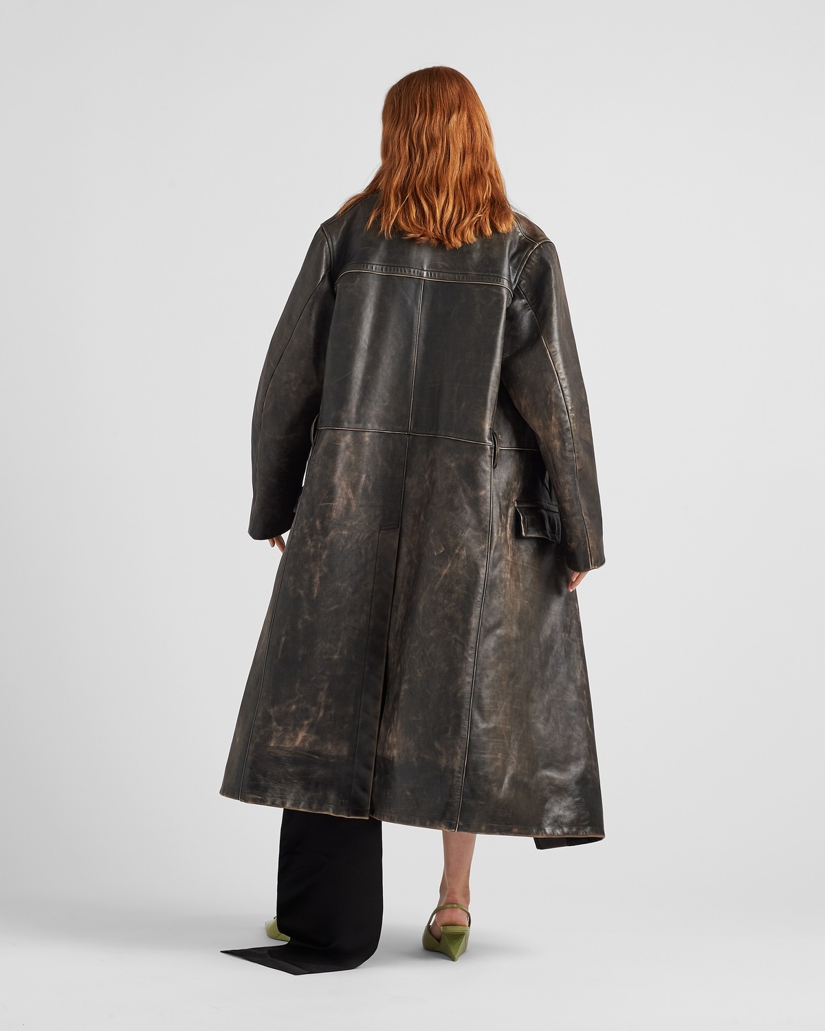 Double-breasted leather coat - 5