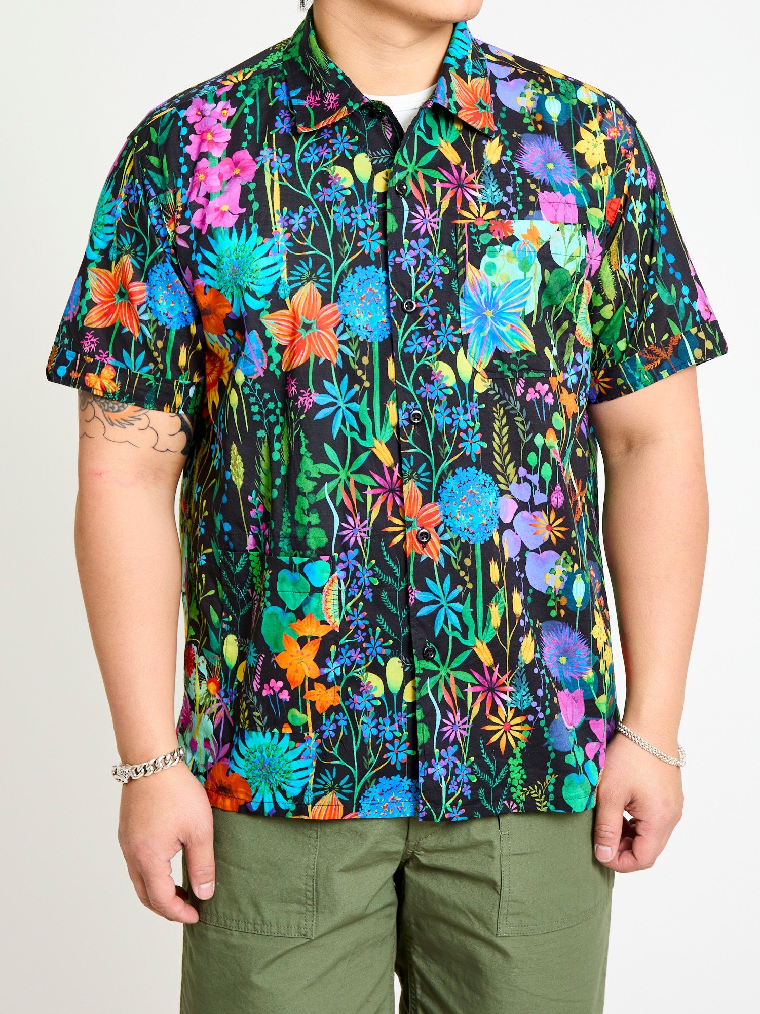 Camp Shirt in Black Floral Lawn - 2