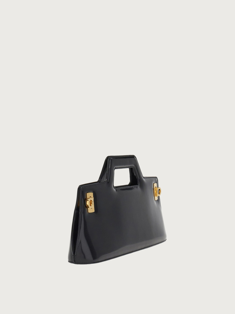 Wanda East-West top handle 4